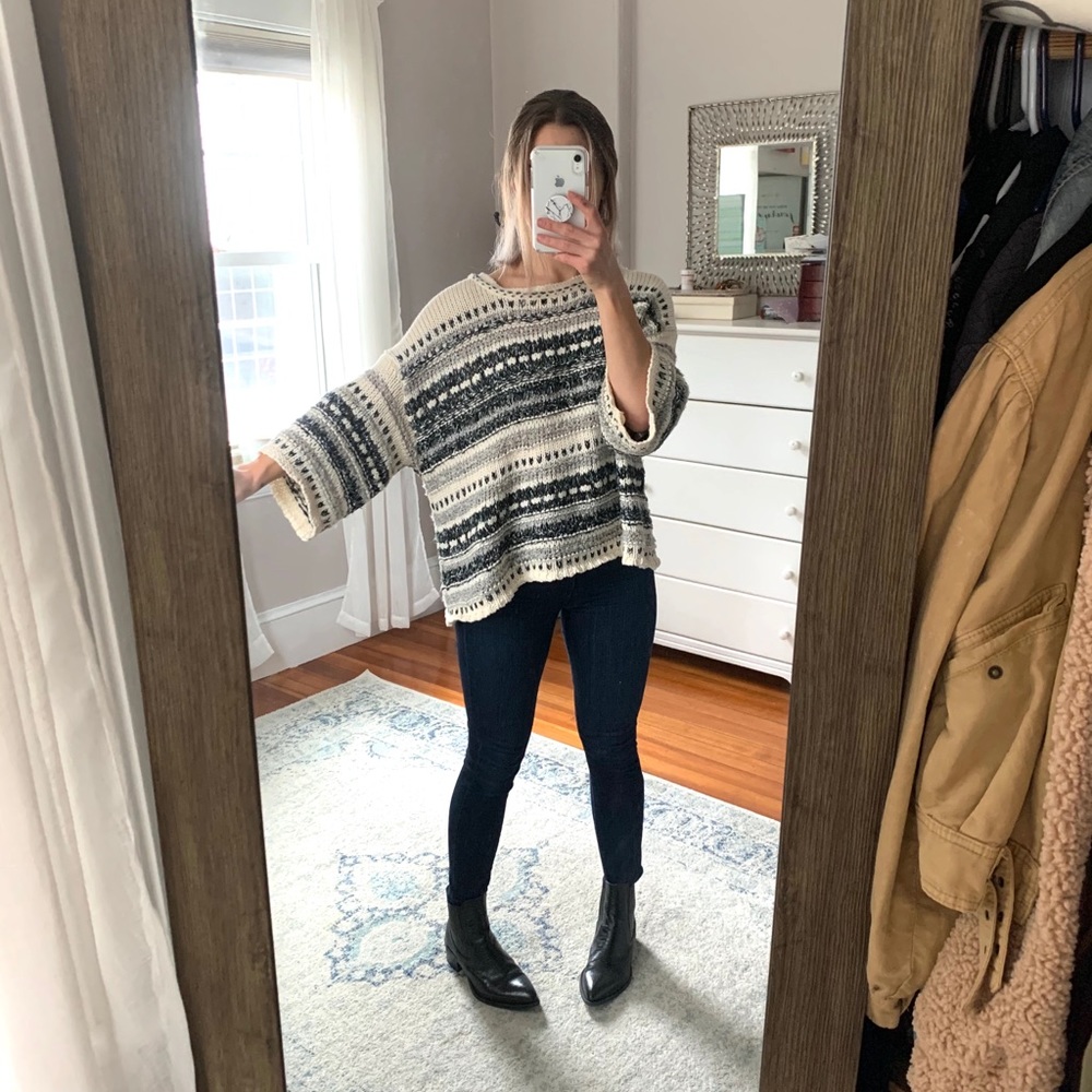 LUSH Oversized Sweater Small